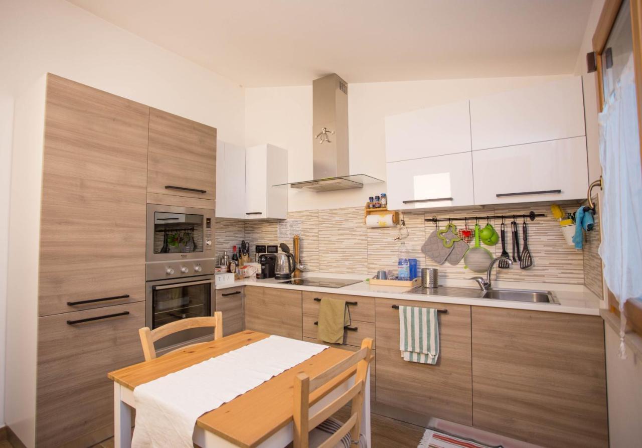 Casa Di Marco E Kaila Hotell Tavullia Exteriör bild